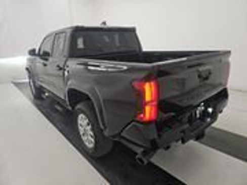Used 2025 Toyota Tacoma SR5 AWD/4WD image 6