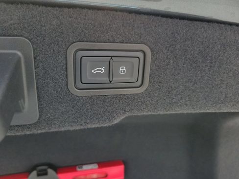New 2026 Audi A8 L 3.0T AWD/4WD image 31
