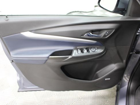 Used 2022 Chevrolet Bolt EUV Premier w/ Launch Edition FWD image 6