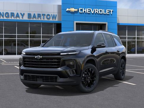 New 2026 Chevrolet Traverse LT w/ Midnight/Sport Edition FWD image 8