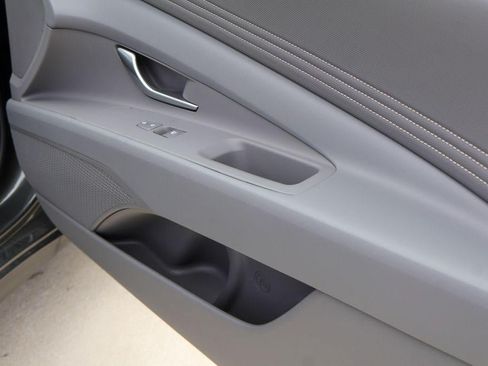 New 2026 Hyundai Elantra SEL Sport FWD image 24
