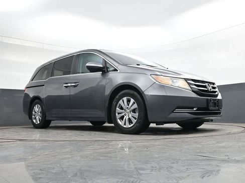 Used 2016 Honda Odyssey SE image 32
