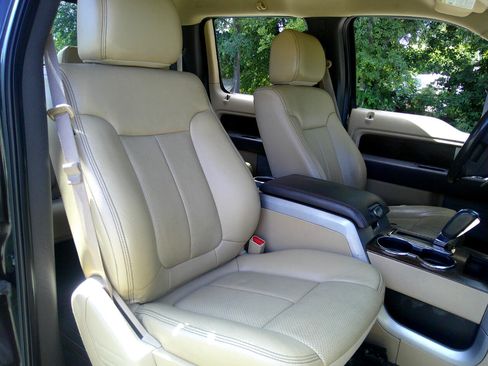 Used 2013 Ford F150 Lariat w/ Lariat Chrome Pkg image 36