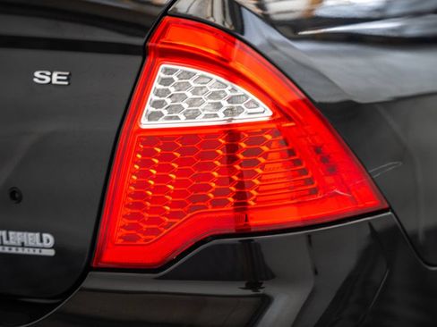 Used 2011 Ford Fusion SE w/ 202A Rapid Spec Order Code FWD image 8