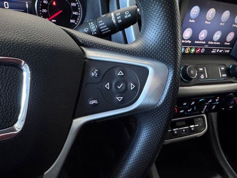 Certified 2023 GMC Acadia SLE w/ Driver Convenience Package image 16