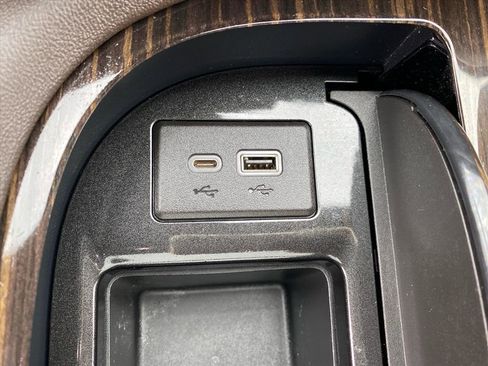 Used 2021 Cadillac Escalade Sport w/ Driver Assist Tech Package AWD/4WD image 14