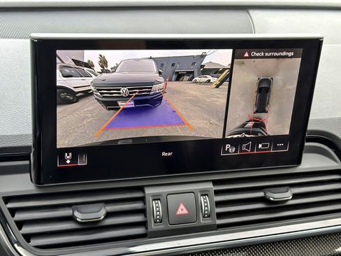 Used 2023 Audi SQ5 Prestige w/ Prestige Package image 19