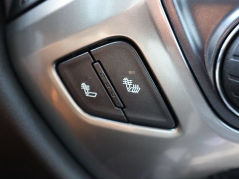 Used 2018 Chevrolet Silverado 1500 LT w/ All Star Edition AWD/4WD image 19