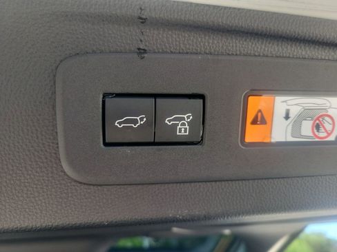 Used 2025 Toyota Land Cruiser w/ Premium Package image 23