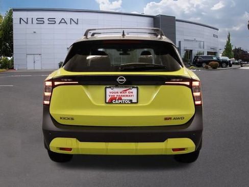 New 2026 Nissan Kicks SR w/ SR Premium Package AWD/4WD image 4