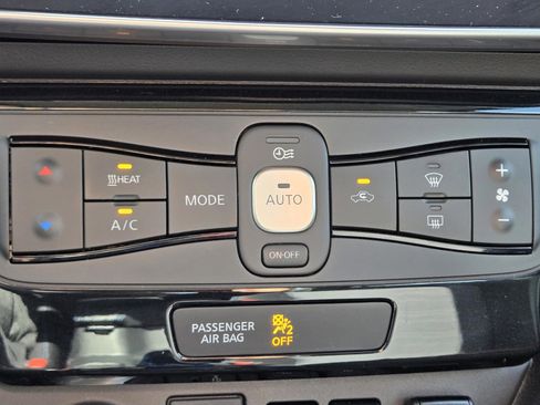 Used 2023 Nissan Leaf SV Plus image 15