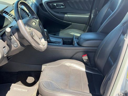 Used 2015 Ford Taurus SEL w/ Equipment Group 201A FWD image 5