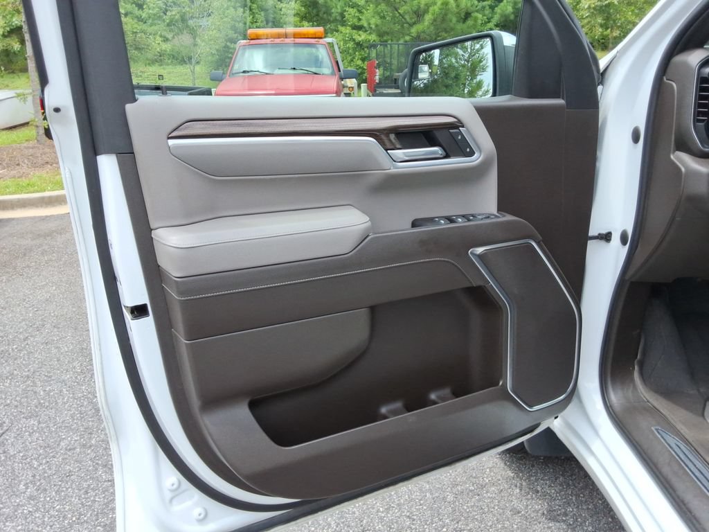 Used 2022 Chevrolet Silverado 1500 LT w/ Protection Package AWD/4WD image 21