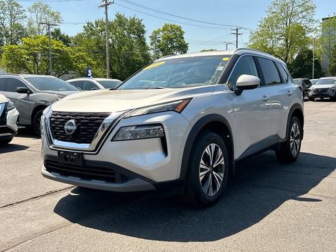 Certified 2023 Nissan Rogue SV w/ SV Premium B Package AWD/4WD image 5