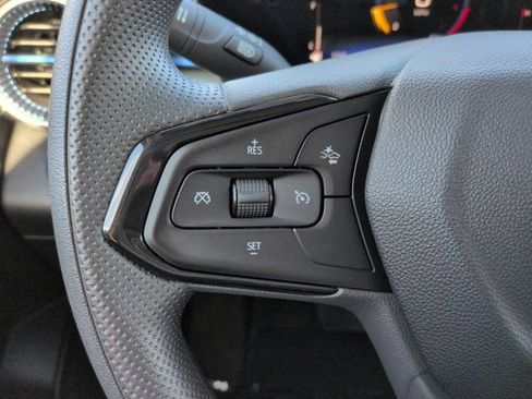 Used 2026 Chevrolet Trax LT FWD image 22