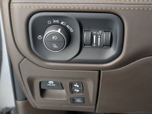 Used 2025 RAM 1500 Limited image 16