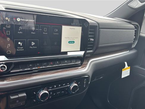 New 2026 GMC Sierra 1500 Elevation image 11