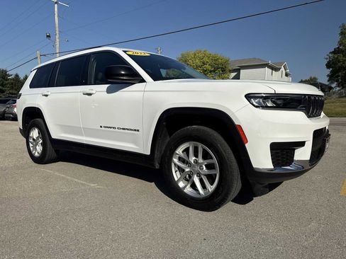 Used 2022 Jeep Grand Cherokee L Laredo w/ Luxury Tech Group I image 4