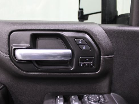 Used 2020 GMC Sierra 2500 Denali w/ Denali Ultimate Package image 8