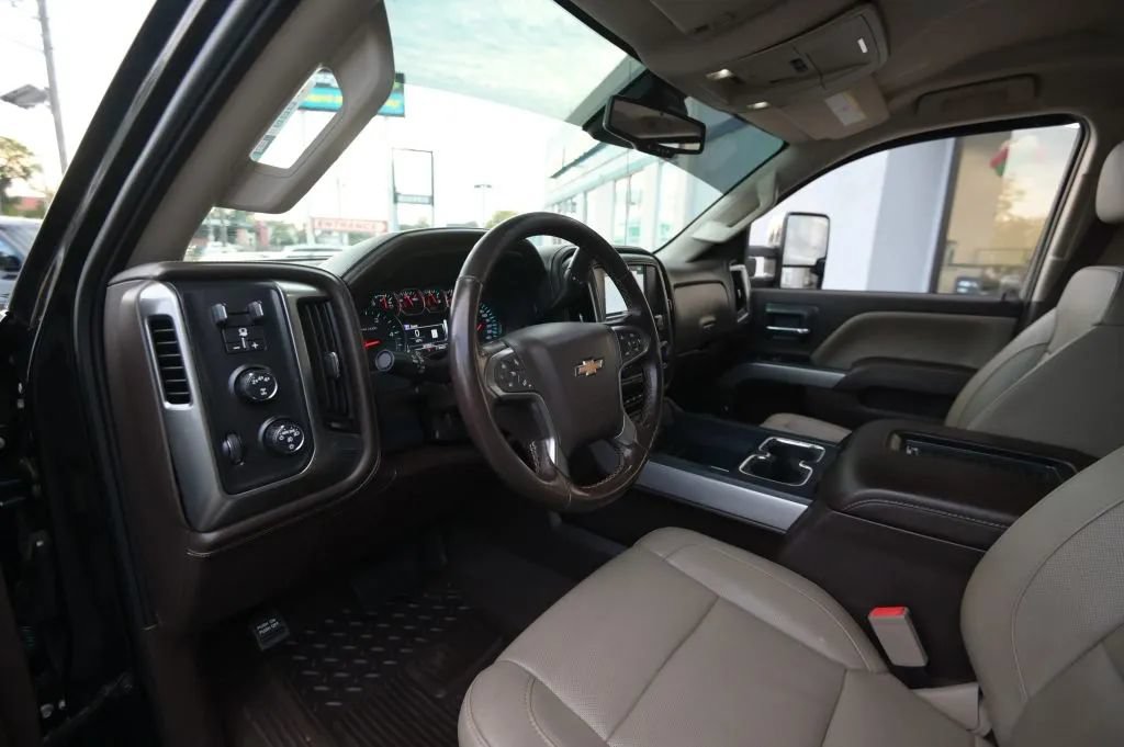 Used 2019 Chevrolet Silverado 3500 LTZ w/ Duramax Plus Package AWD/4WD image 42