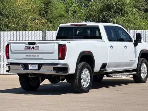 Used 2022 GMC Sierra 3500 SLT w/ SLT Preferred Package image 4