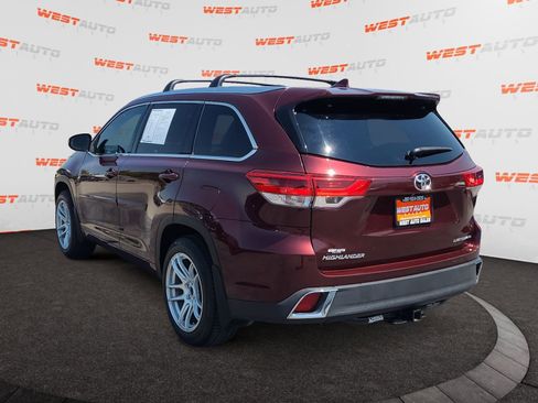 Used 2019 Toyota Highlander Limited image 3