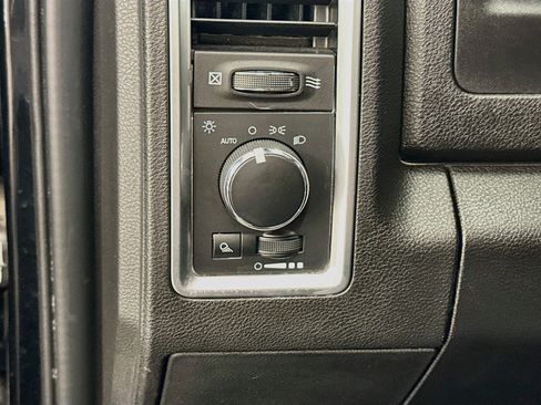 Used 2024 RAM 1500 Warlock AWD/4WD image 17