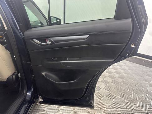 Used 2018 MAZDA CX-5 Touring w/ Preferred Equipment Package image 17