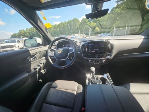 Certified 2023 Chevrolet Traverse High Country image 13