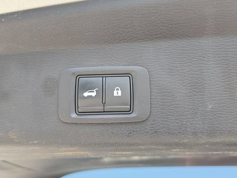 Used 2022 Mitsubishi Outlander SE AWD/4WD image 8