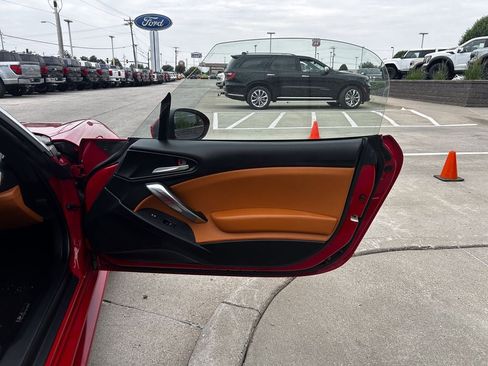 Used 2017 FIAT 124 Spider Lusso RWD image 15
