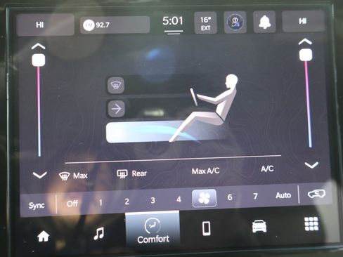 Used 2025 Jeep Grand Cherokee Laredo image 20