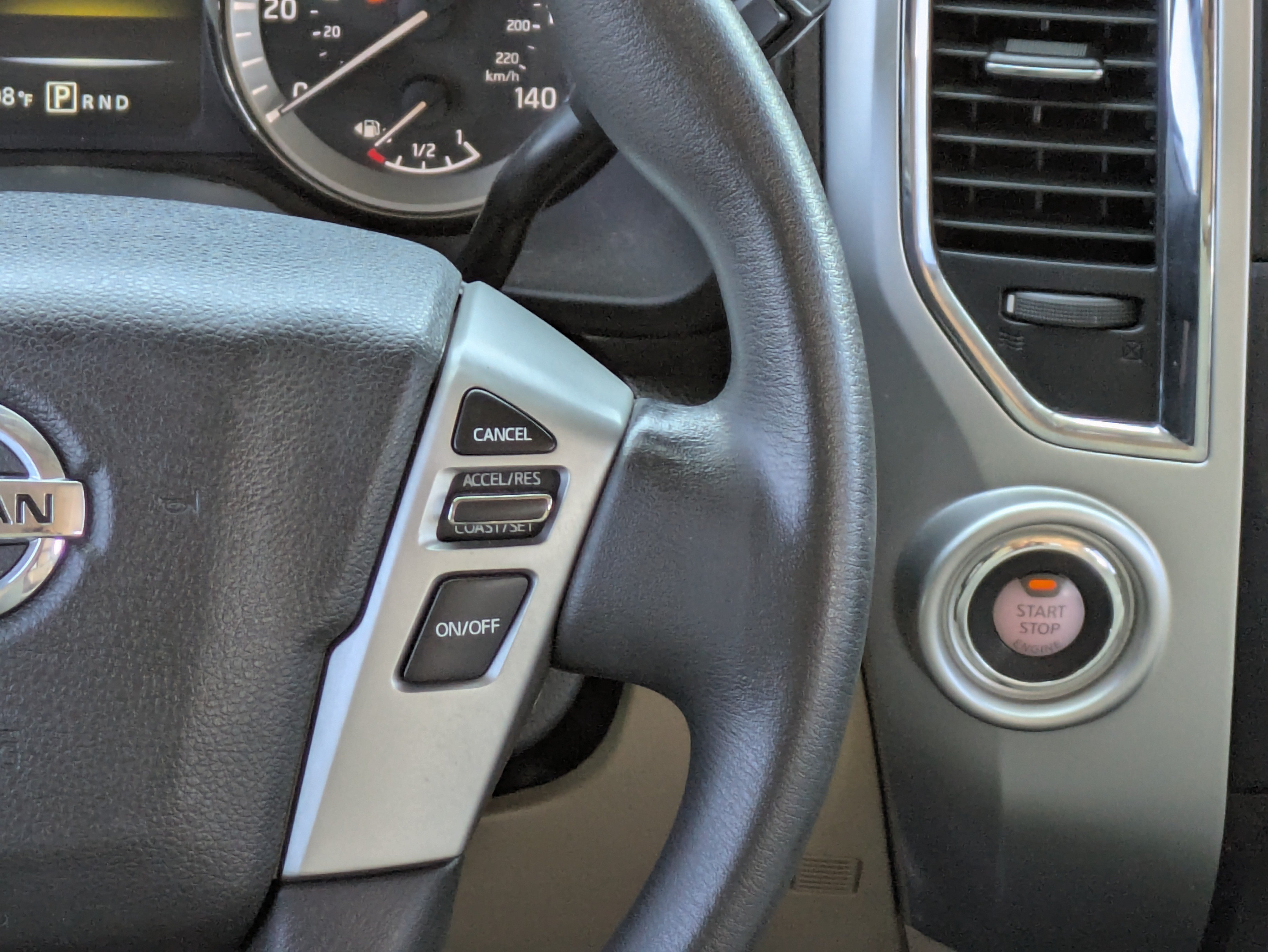 Used 2017 Nissan Titan SV RWD image 21