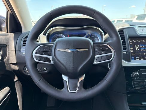 Used 2023 Chrysler 300 Touring w/ Sport Appearance Package RWD image 20