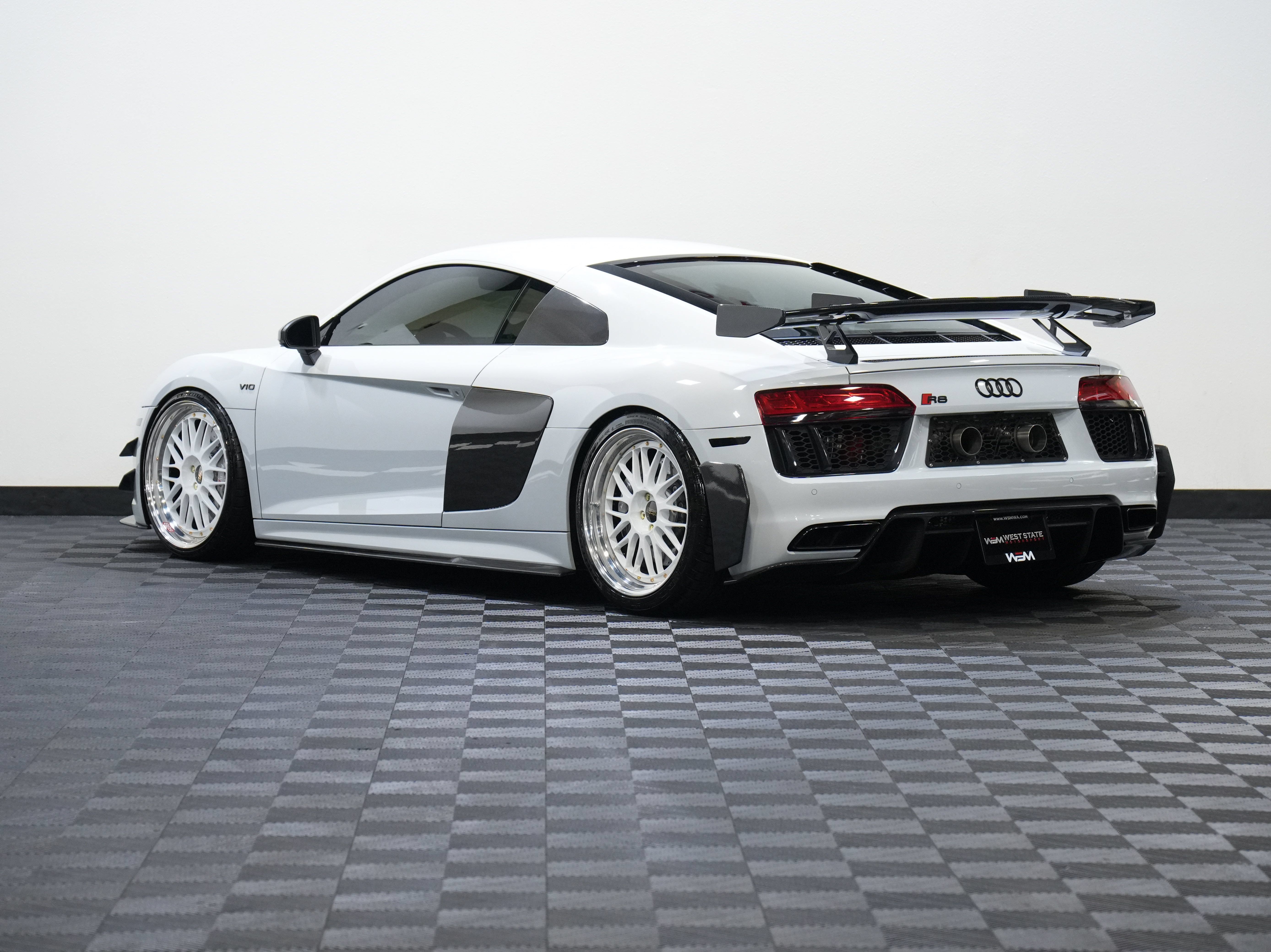 Used 2017 Audi R8 V10 plus AWD/4WD image 8