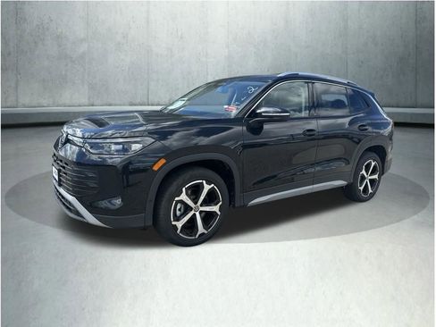 New 2026 Volkswagen Tiguan SE AWD/4WD image 1