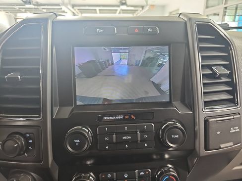 Used 2020 Ford F150 XLT w/ Equipment Group 302A Luxury AWD/4WD image 27