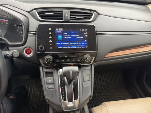 Used 2017 Honda CR-V Touring image 14