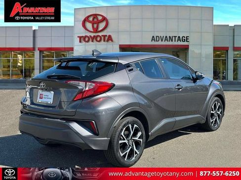 Certified 2022 Toyota C-HR XLE FWD image 4