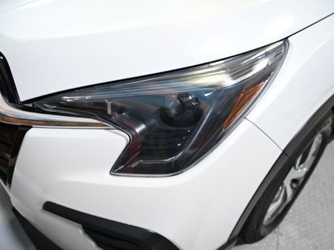 Used 2024 Subaru Ascent Premium w/ Convenience Package image 11