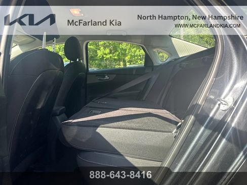 Used 2020 Kia Forte LXS FWD image 13