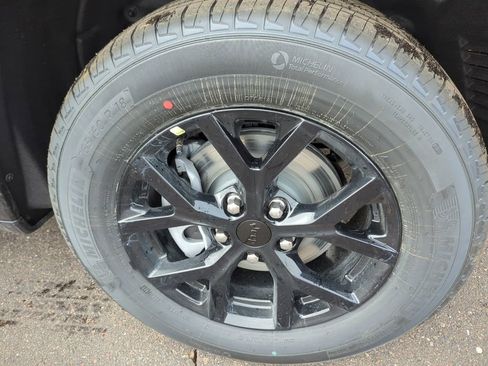 New 2026 Jeep Grand Cherokee Altitude AWD/4WD image 10