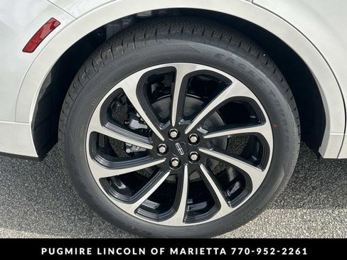 New 2026 Lincoln Nautilus Black Label image 17