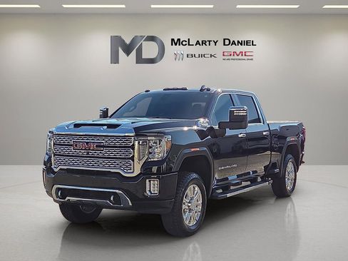 Used 2020 GMC Sierra 2500 Denali w/ Denali Ultimate Package image 2