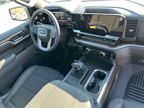 New 2026 GMC Sierra 1500 Elevation AWD/4WD image 11