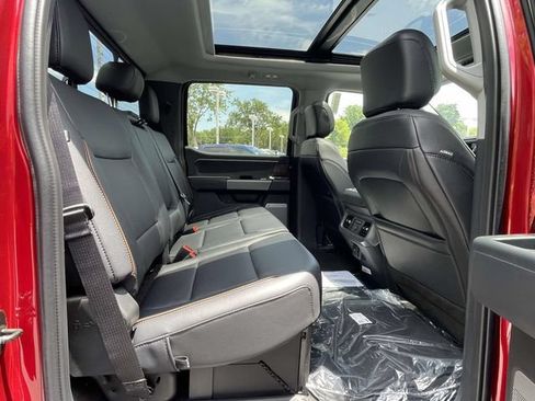 New 2026 Ford F250 Lariat w/ Black Appearance Package AWD/4WD image 28