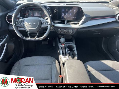Certified 2024 Chevrolet Trax RS w/ Driver Confidence Package FWD image 14