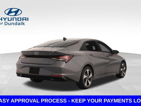 Used 2022 Hyundai Elantra Limited w/ Preferred Accessory Package image 2