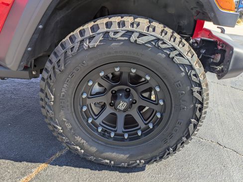 Used 2022 Jeep Wrangler Unlimited Sport image 12