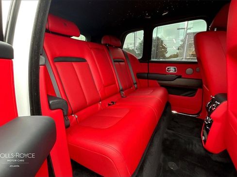 Certified 2022 Rolls-Royce Cullinan image 24